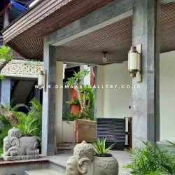 Lampu Pilar Kuningan Klasik